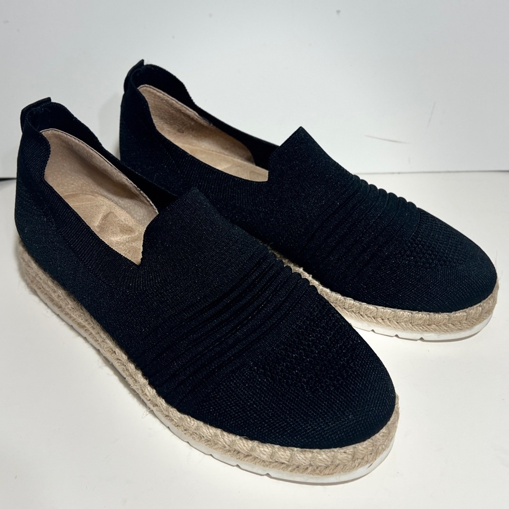 Adrienne Vittadini Niko Slip-On Wedge sz 9  platform